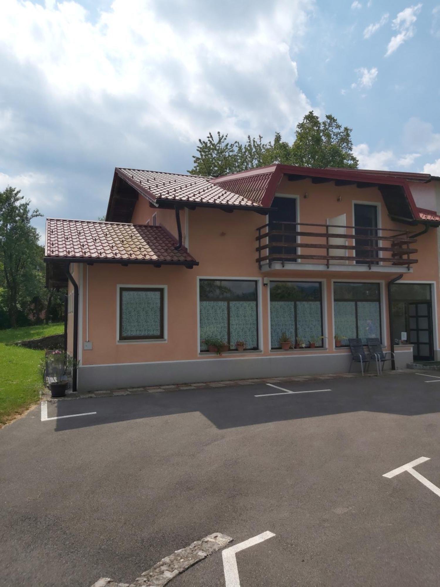 Rooms Zagon Постойна Экстерьер фото